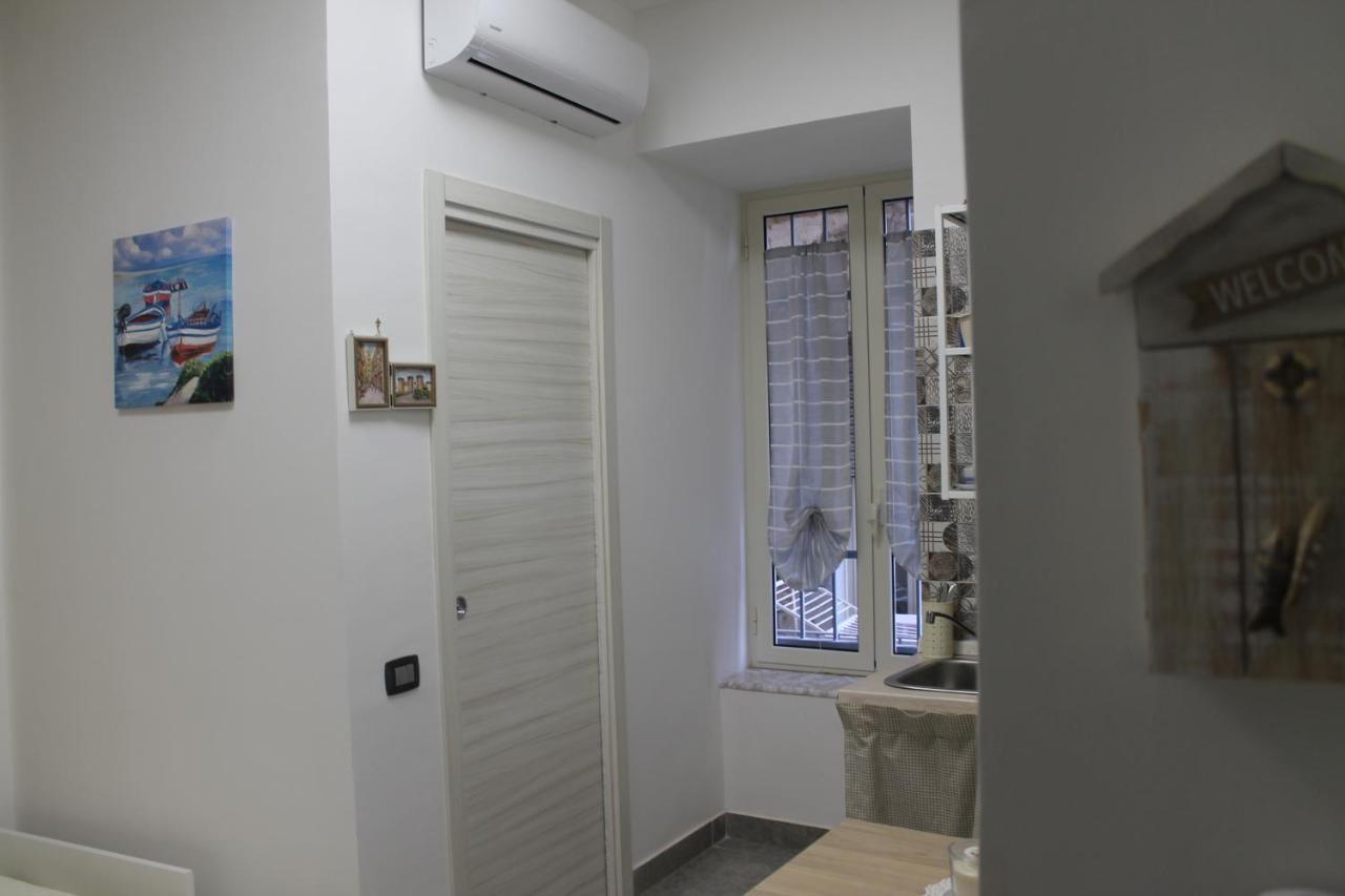 Riccia, Frolla E Babba Apartment Naples Luaran gambar